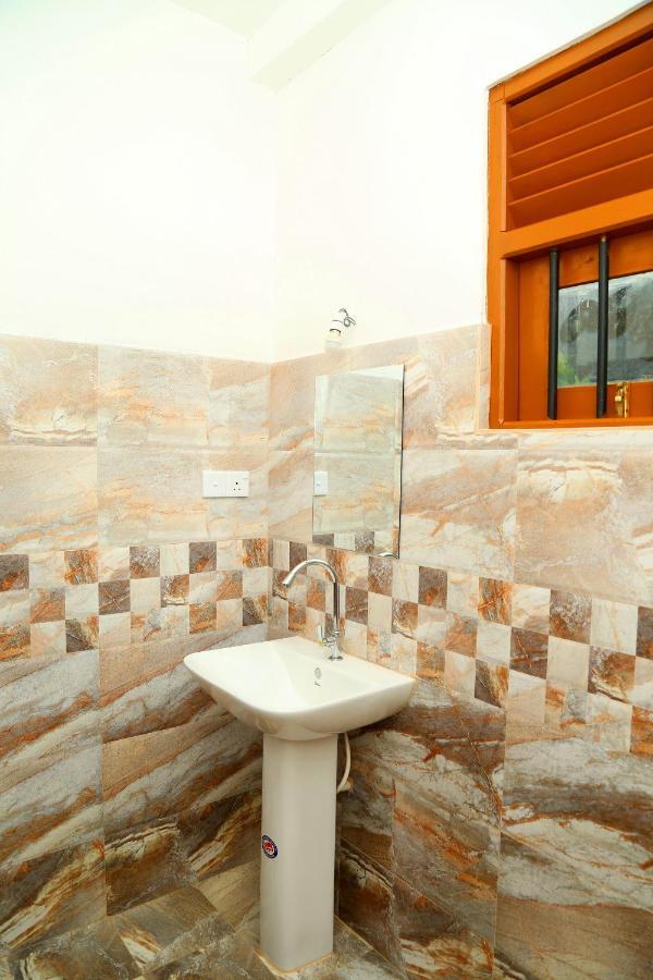 Global Lake Villa Hikkaduwa Ngoại thất bức ảnh