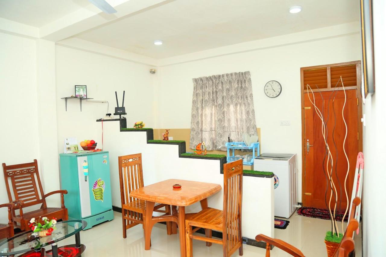 Global Lake Villa Hikkaduwa Ngoại thất bức ảnh